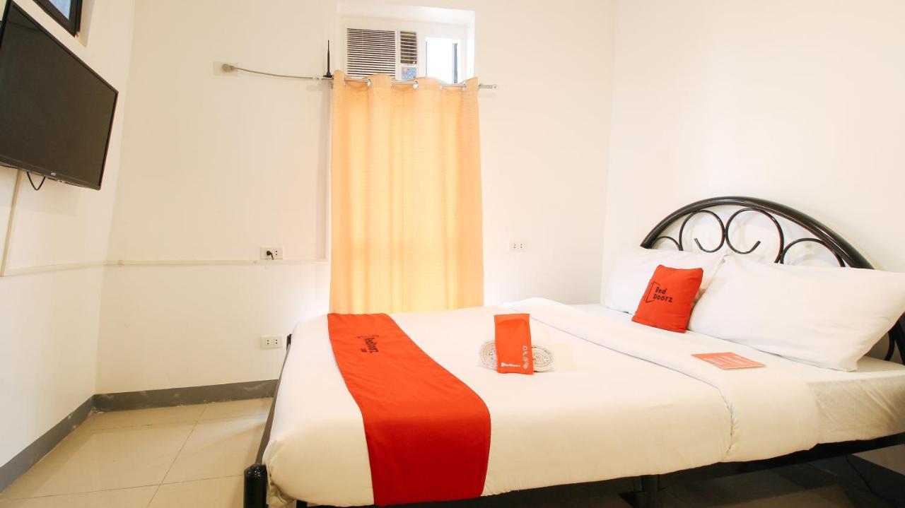 Reddoorz Plus @ Jardin Suites Guadalupe Nuevo Mandaluyong Eksteriør bilde