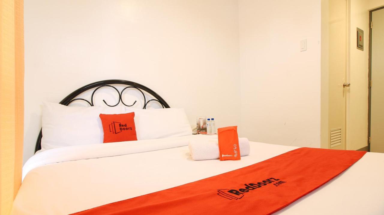 Reddoorz Plus @ Jardin Suites Guadalupe Nuevo Mandaluyong Eksteriør bilde