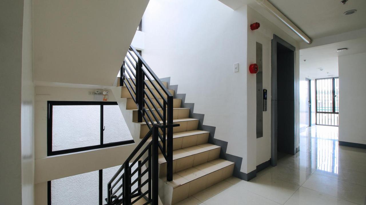 Reddoorz Plus @ Jardin Suites Guadalupe Nuevo Mandaluyong Eksteriør bilde